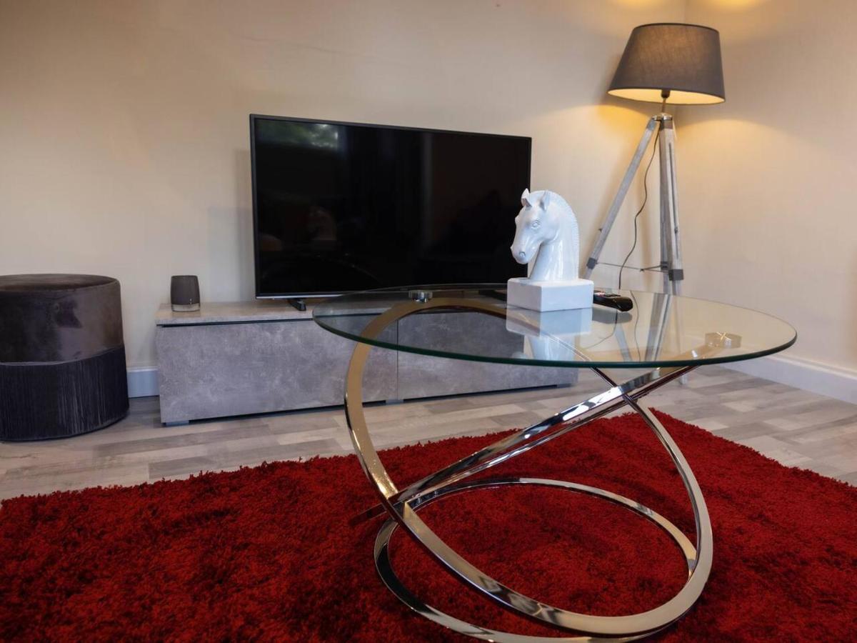 3 Bedroomflat-Free Parking-Wifi-Parking-8People Лондон Экстерьер фото