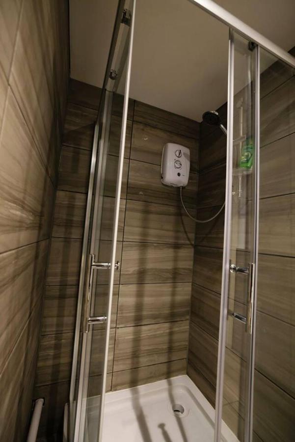 3 Bedroomflat-Free Parking-Wifi-Parking-8People Лондон Экстерьер фото