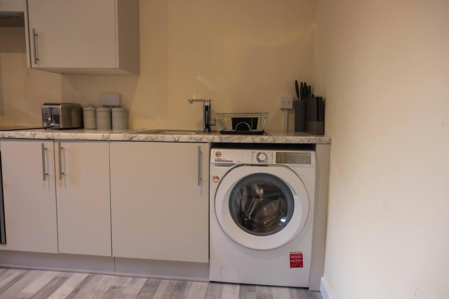 3 Bedroomflat-Free Parking-Wifi-Parking-8People Лондон Экстерьер фото