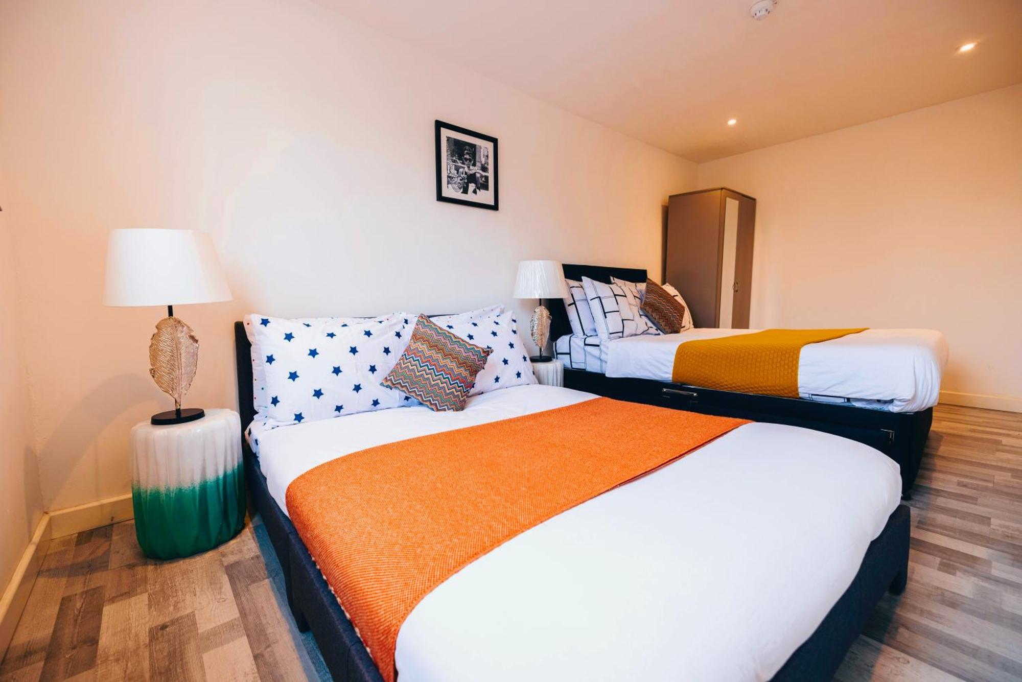 3 Bedroomflat-Free Parking-Wifi-Parking-8People Лондон Экстерьер фото