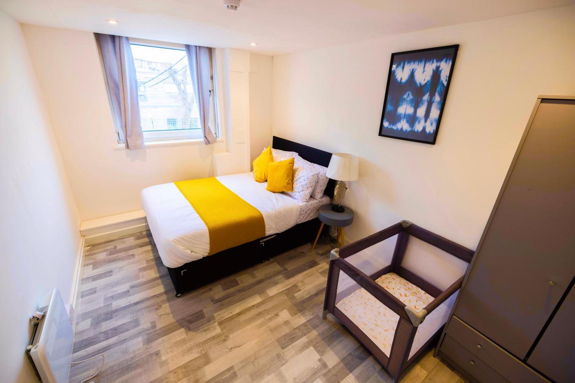 3 Bedroomflat-Free Parking-Wifi-Parking-8People Лондон Экстерьер фото